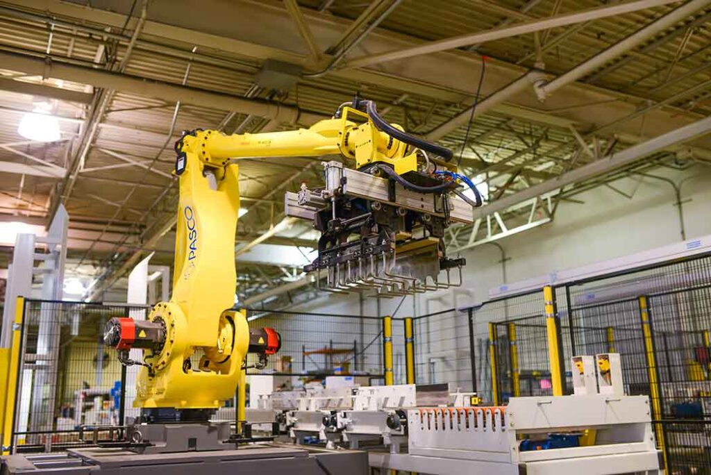 Fanuc palletizing robot for small to mid-size manufacturers facility